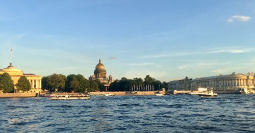 File Neva River St. Petersburg 2019.jpg