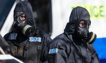 Skripal hazmat suits UK police.jpg