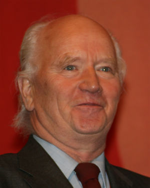 Thorvald Stoltenberg.jpg