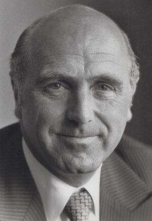 Rudiger Freiherr von Wechmar (1974 UN photo).jpg