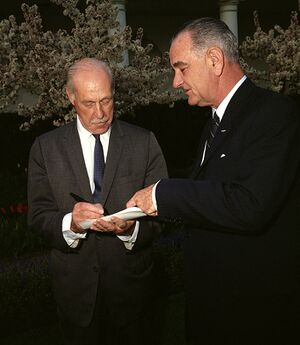 Drew Pearson with Lyndon Johnson.jpg