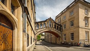 Oxford University Hertford College.jpg