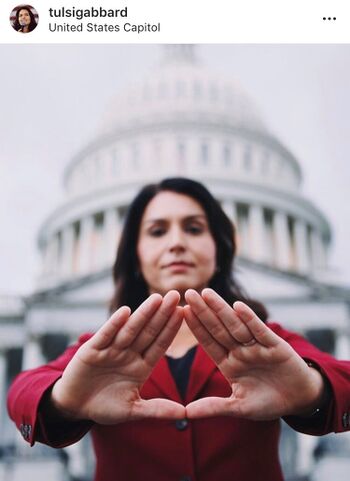 Tulsi Gabbard-US capitol.jpg