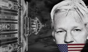 Pilger Assange.jpg