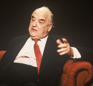 Lord Weidenfeld appearing on After Dark 2 March 1991.jpg